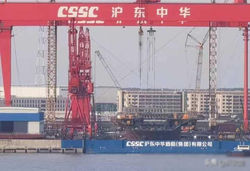 长兴岛航母最新动态揭示中国海军建设迈入新篇章